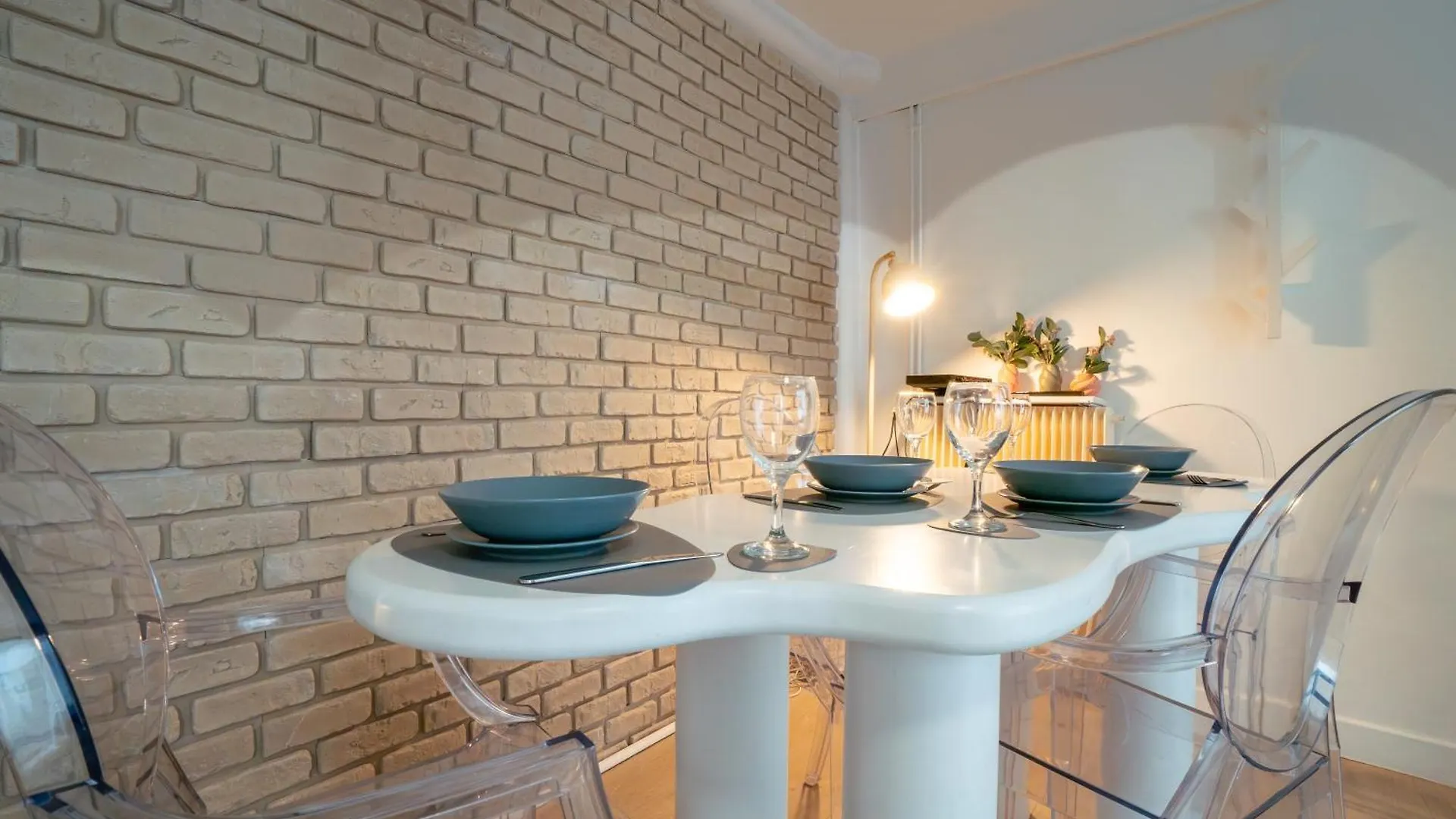 Stylish Duplex 4P - Bastille/Gare De Lyon Париж 0*,  Франция